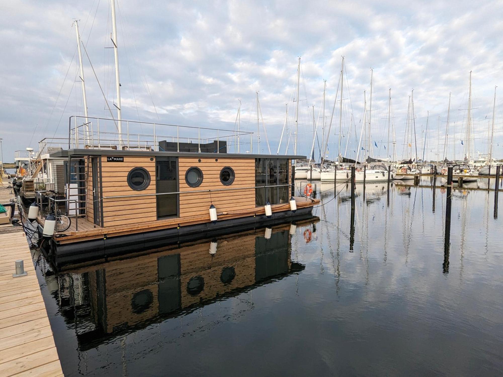 Holiday home Hausboot - Kleine Auszeit *